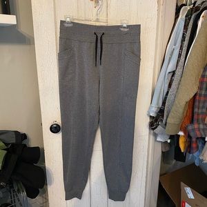 32 Degrees Grey Joggers w/ Pockets